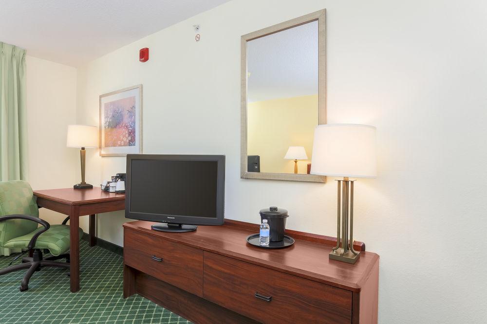 Fairfield Inn Erie Millcreek Mall Εξωτερικό φωτογραφία